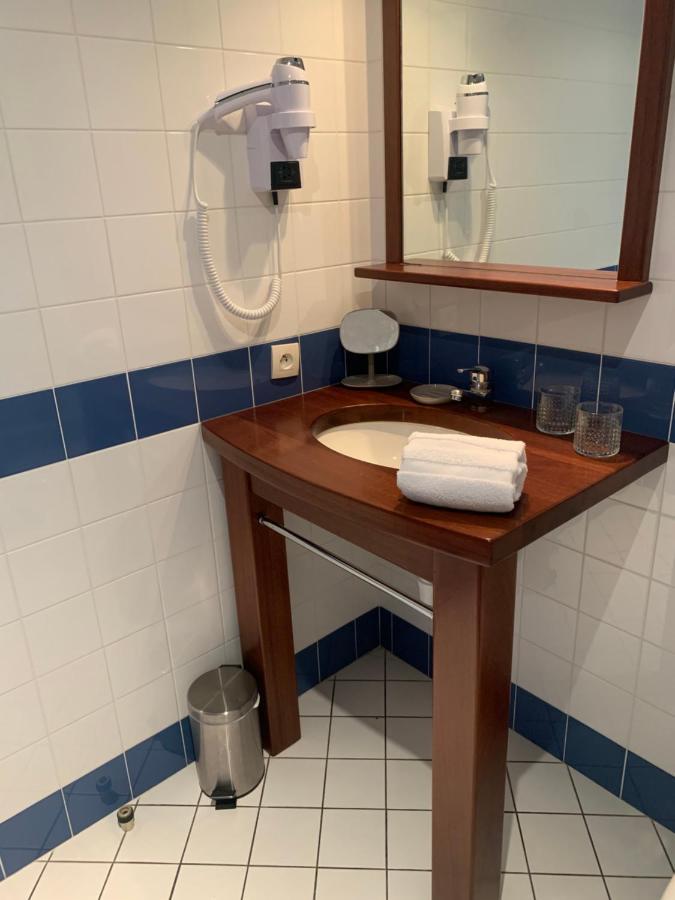 Les Pieds Dans L'Eau 2 Bed & Breakfast Cancale Eksteriør bilde